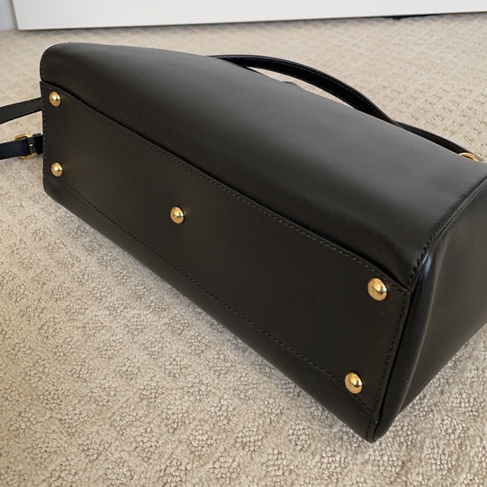 Fendi Vitello Morgan Shiny Nappa Medium Peekaboo in black with gold HW - Picture 5 of 9
